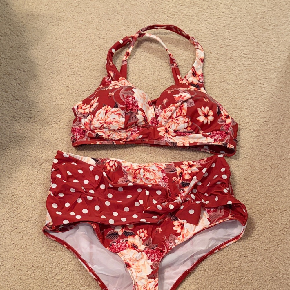 Floral and polka dot reversible Bikini Set